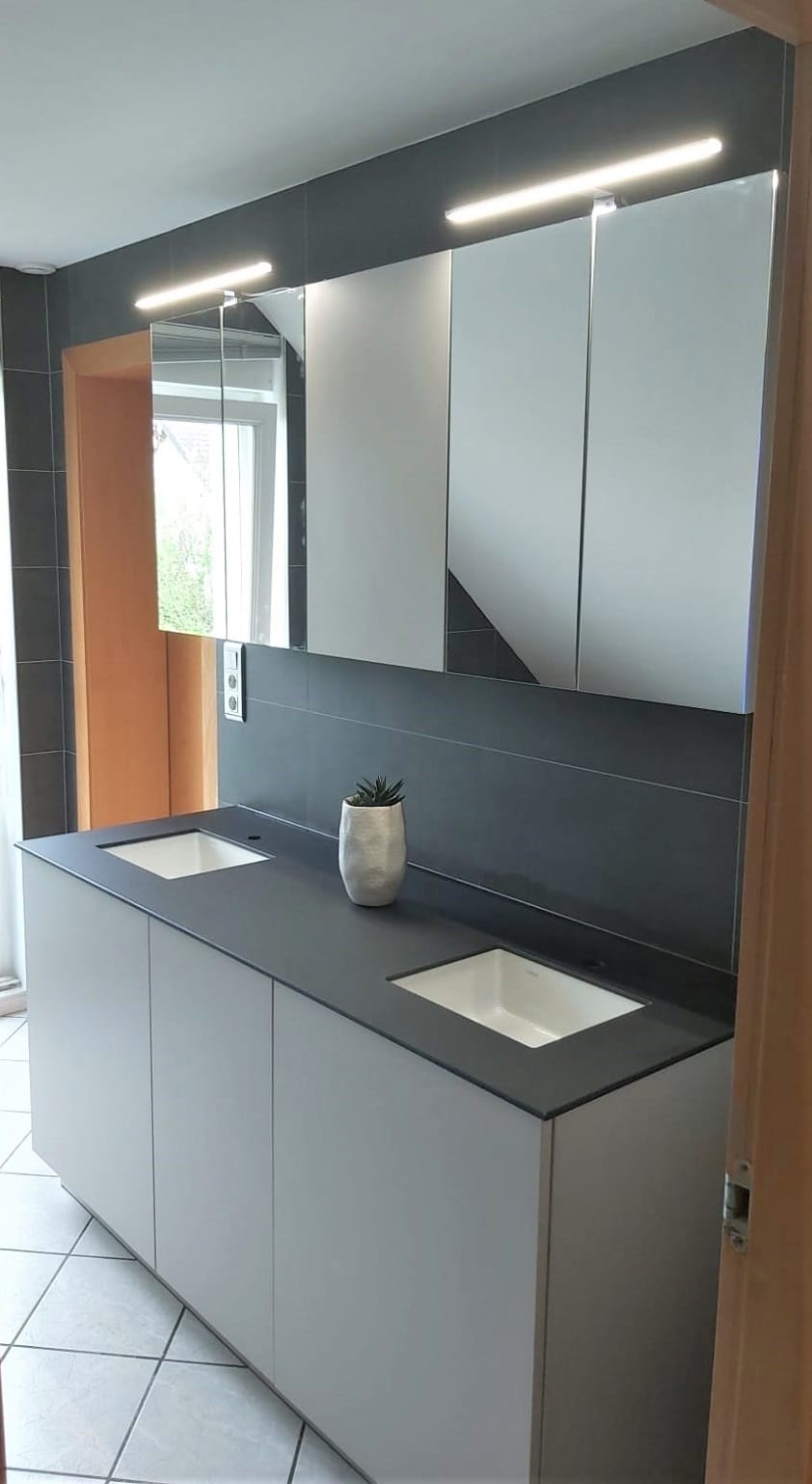 Meuble salle de bain sur mesure gris